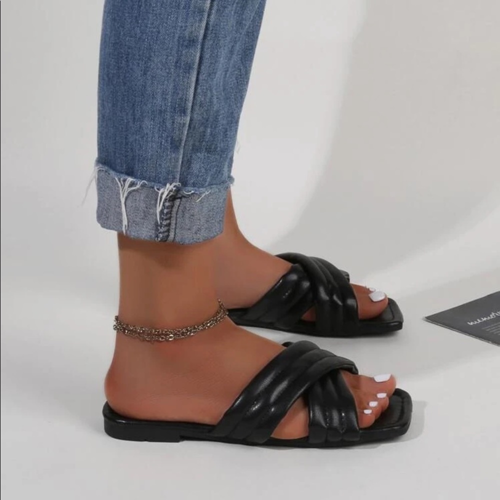 NEW! Cross Strap Slide Sandals | Black